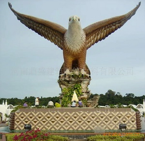 河南雕塑公司   玻璃钢雕塑   鹰